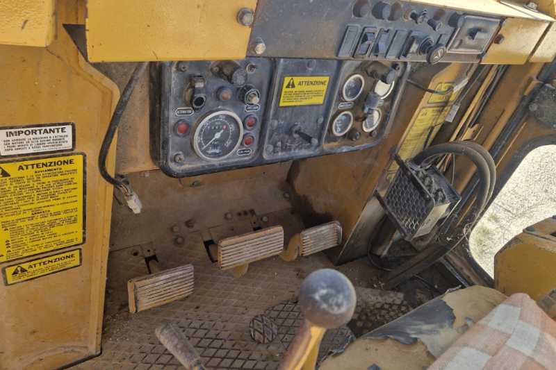 OmecoHub - Immagine FIAT ALLIS FL9